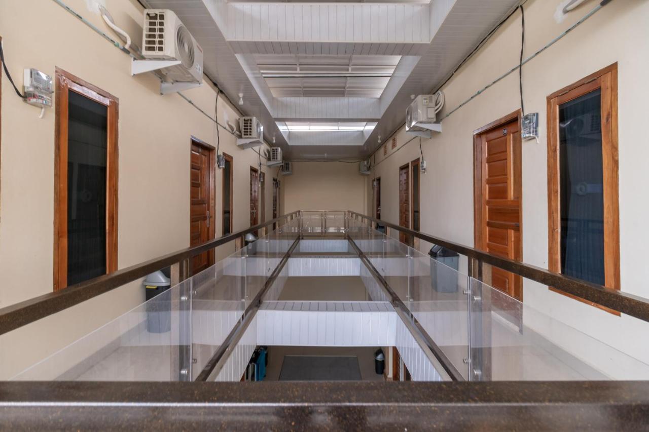 Urbanview Hotel Salsabilah Palembang By Reddoorz Exterior photo