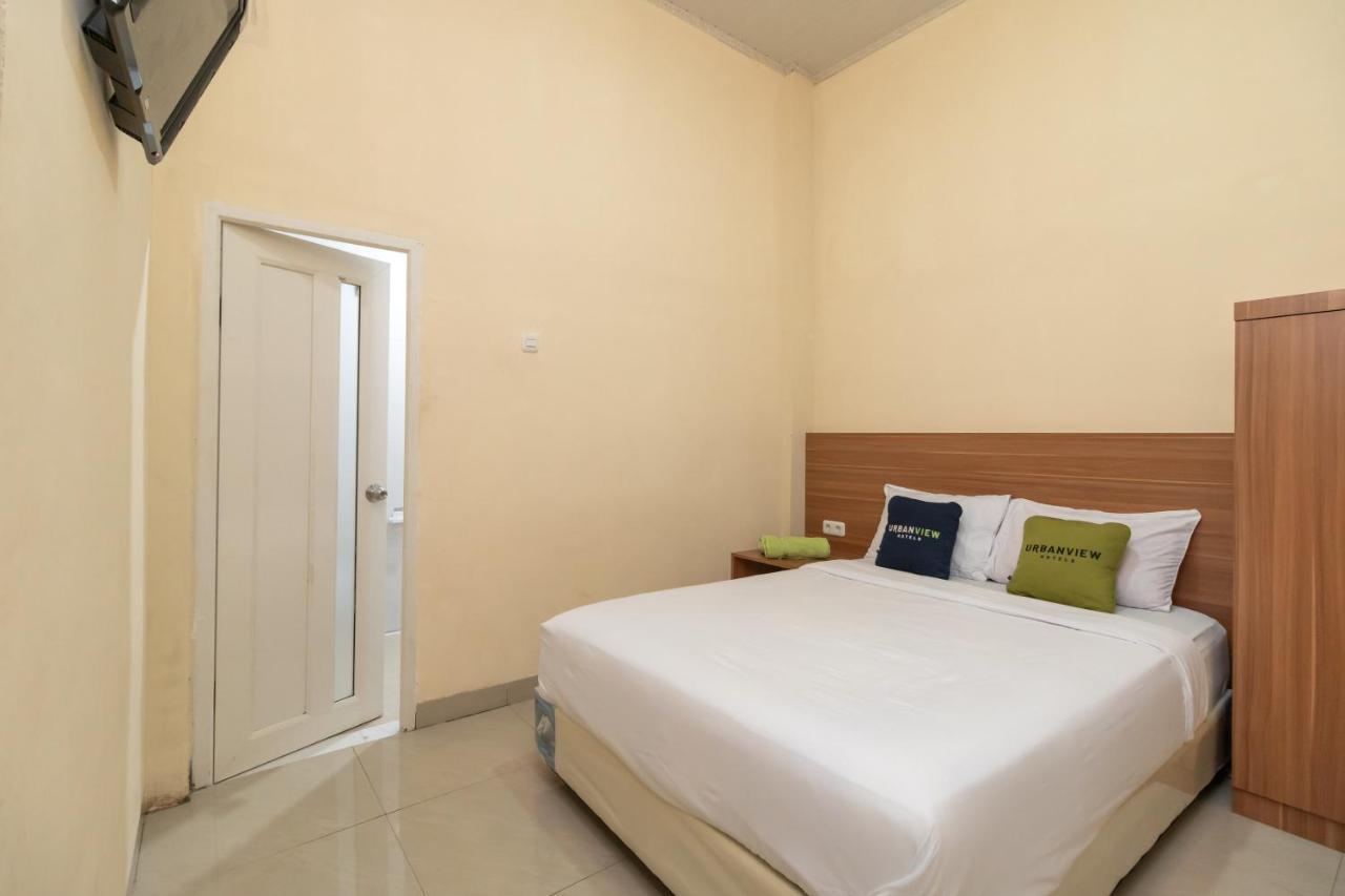 Urbanview Hotel Salsabilah Palembang By Reddoorz Exterior photo