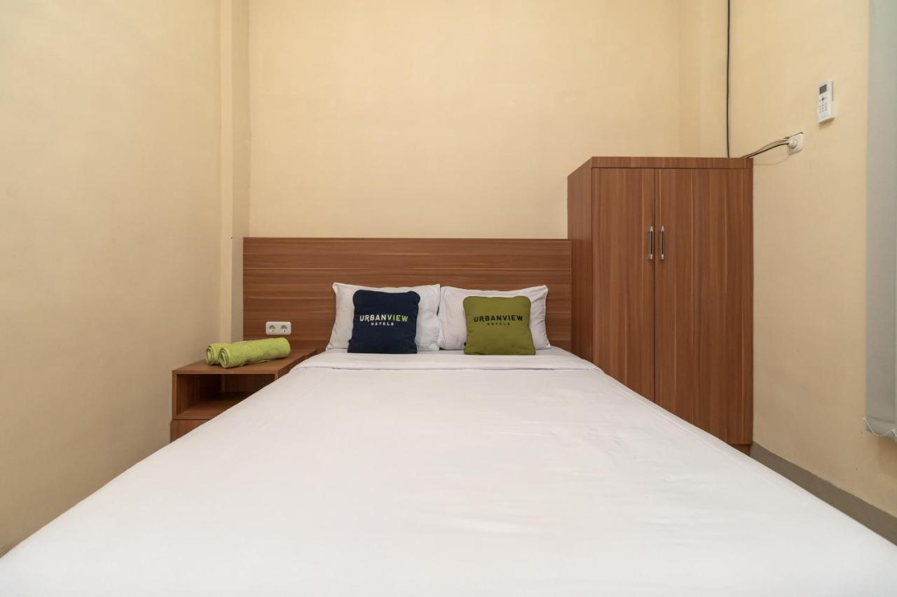 Urbanview Hotel Salsabilah Palembang By Reddoorz Exterior photo