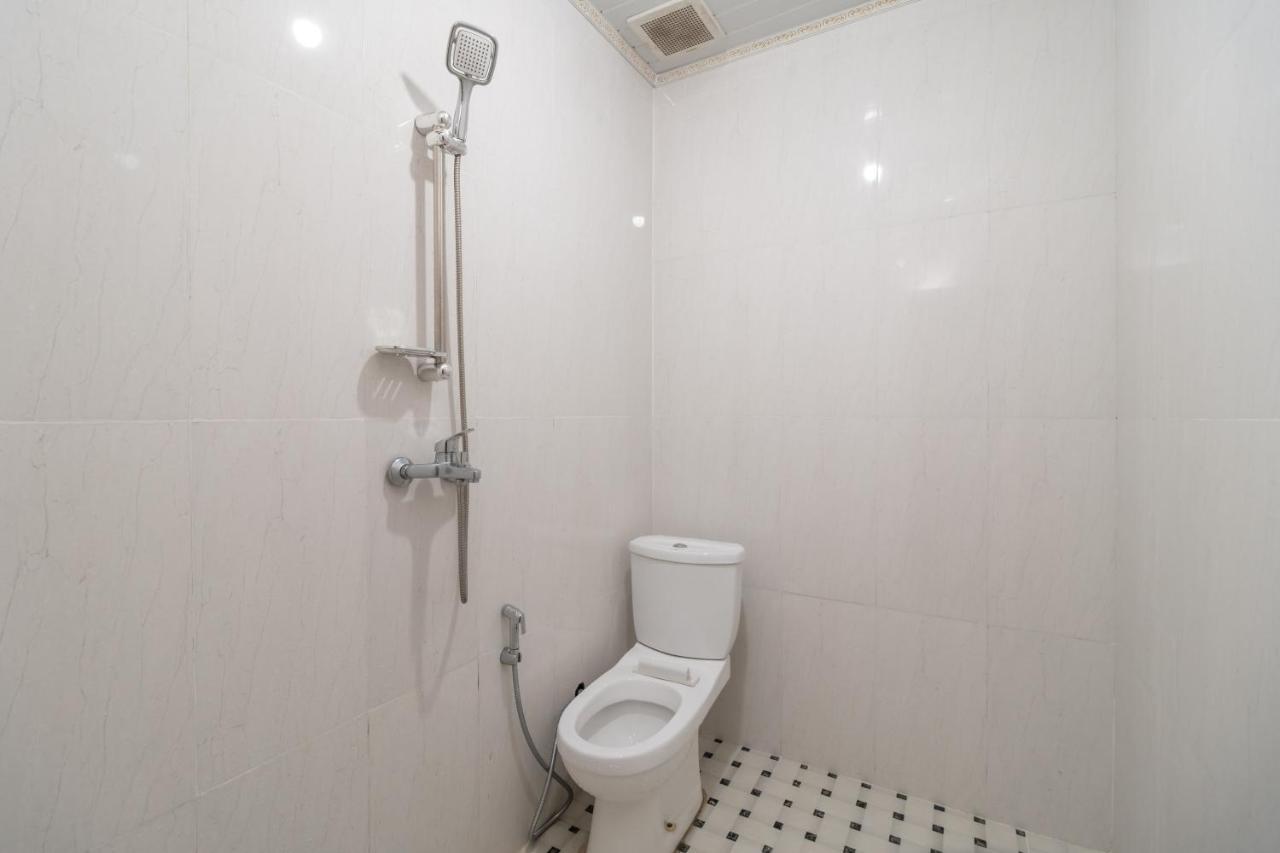 Urbanview Hotel Salsabilah Palembang By Reddoorz Exterior photo